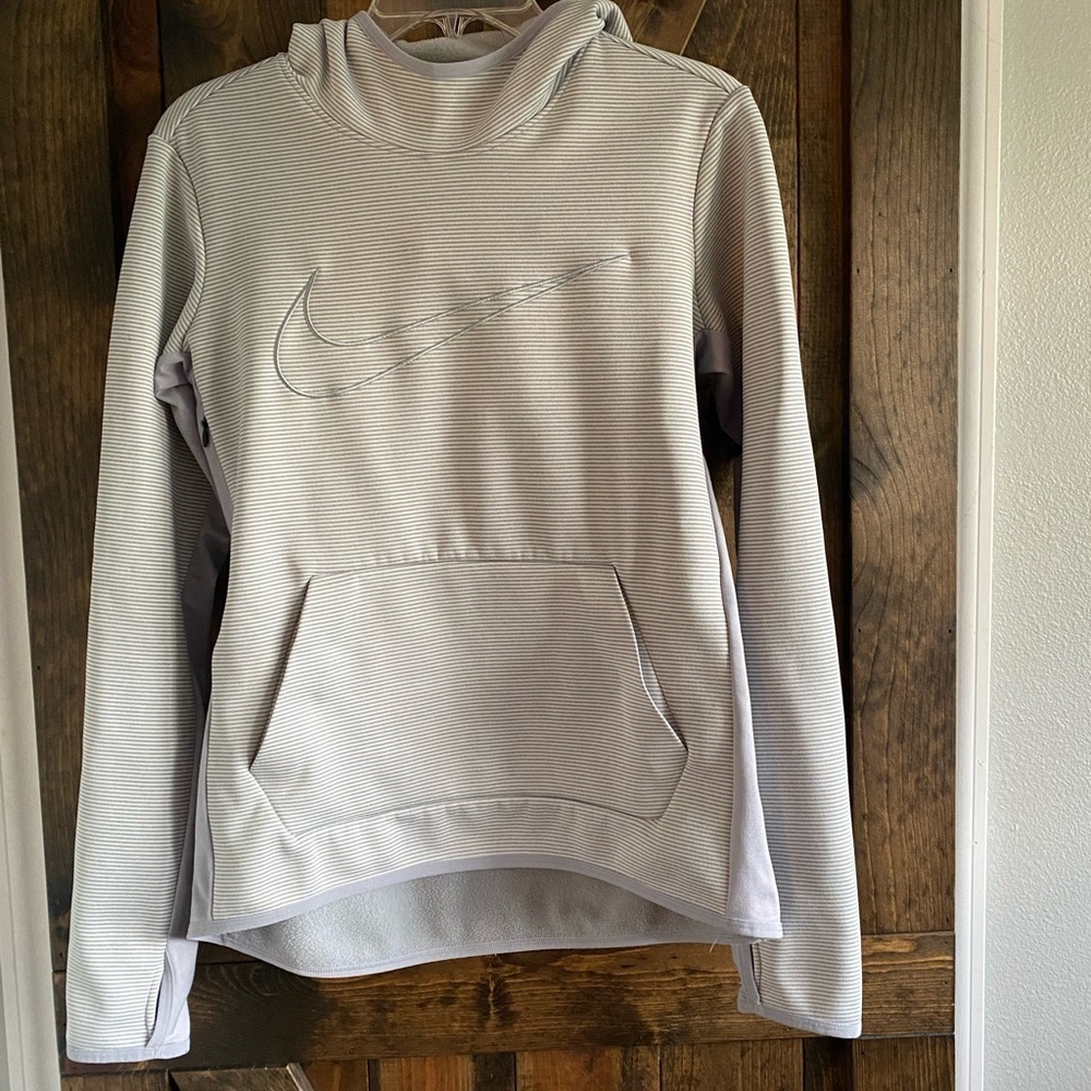 Nike pullover sweatshirt